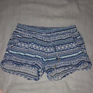 oldnavy blue and white flowy shorts